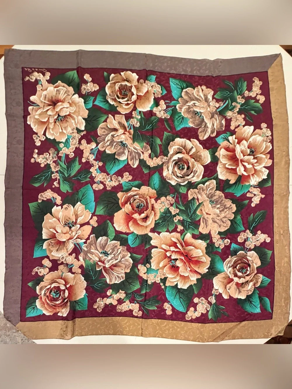 VINTAGE: Oscar de la Renta | ladies floral print square silk scarf